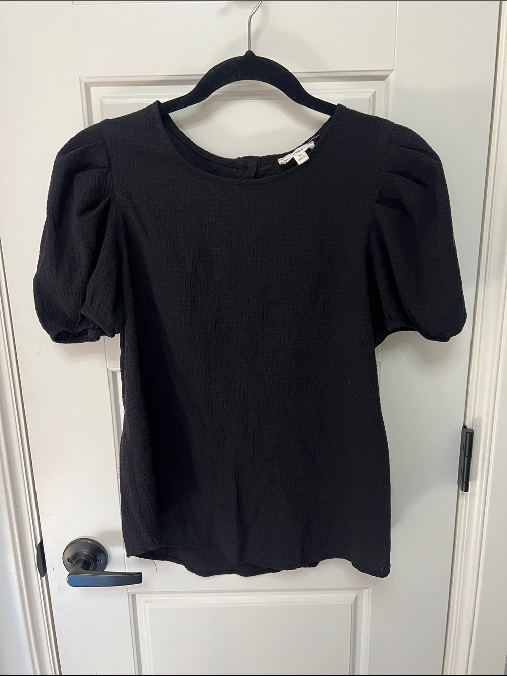 Blu Pepper Black Puff-Sleeve Crewneck Blouse